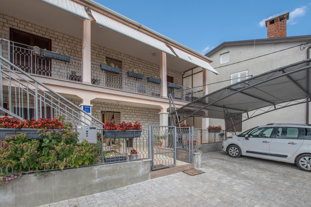 Apartmenst Saban 1709 Murine Extérieur photo